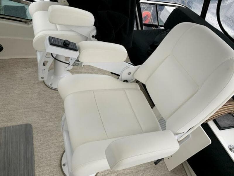 Captain's chairs on the 2006 Sea Ray 52 Sedan Bridge yacht.
