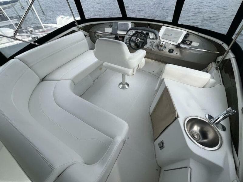 2000 Carver 396 Motor Yacht