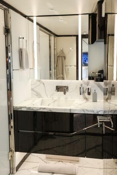 2025 Majesty Yachts 120