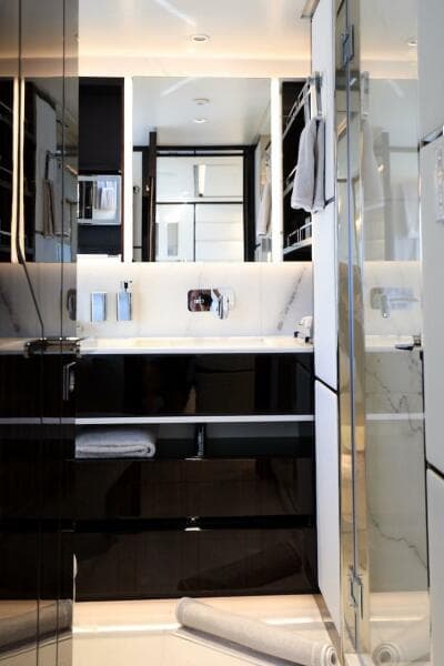 2025 Majesty Yachts 120