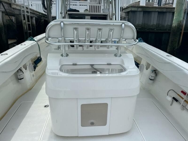 2008 Spectre 34 Center Console