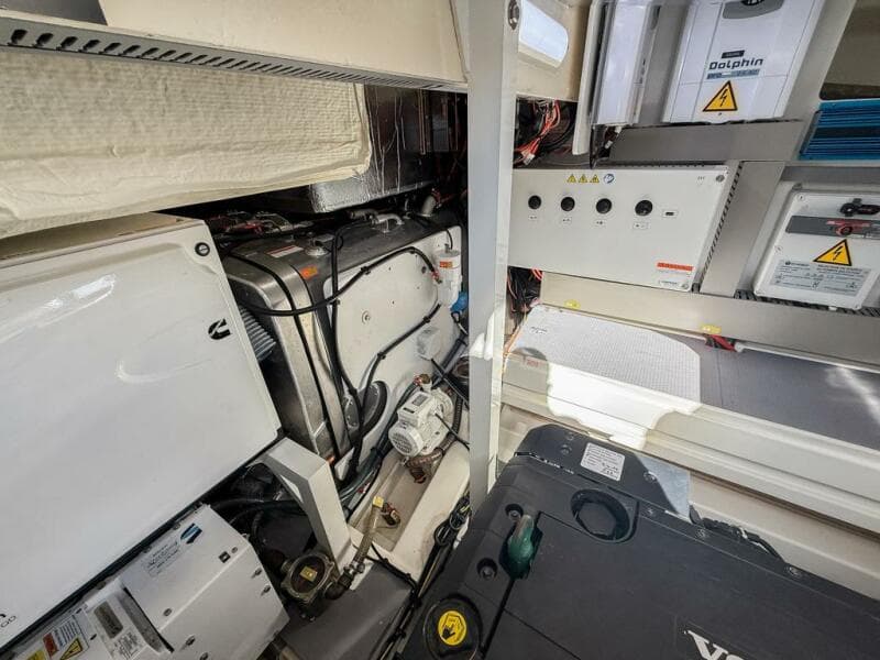 2021 Prestige 520 Flybridge