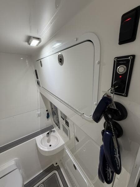 2022 Invincible 39 Open Fisherman Console Interior 2