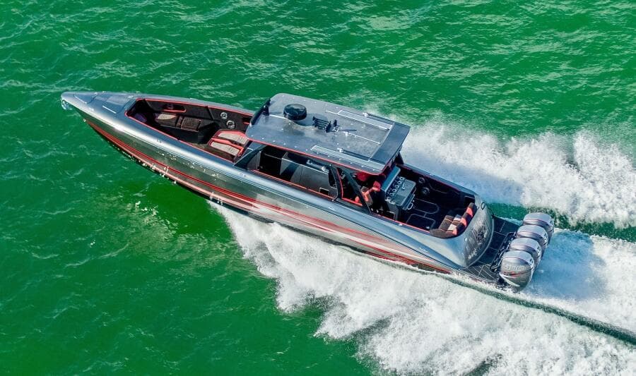 Aerial Bow Quarter at Speed