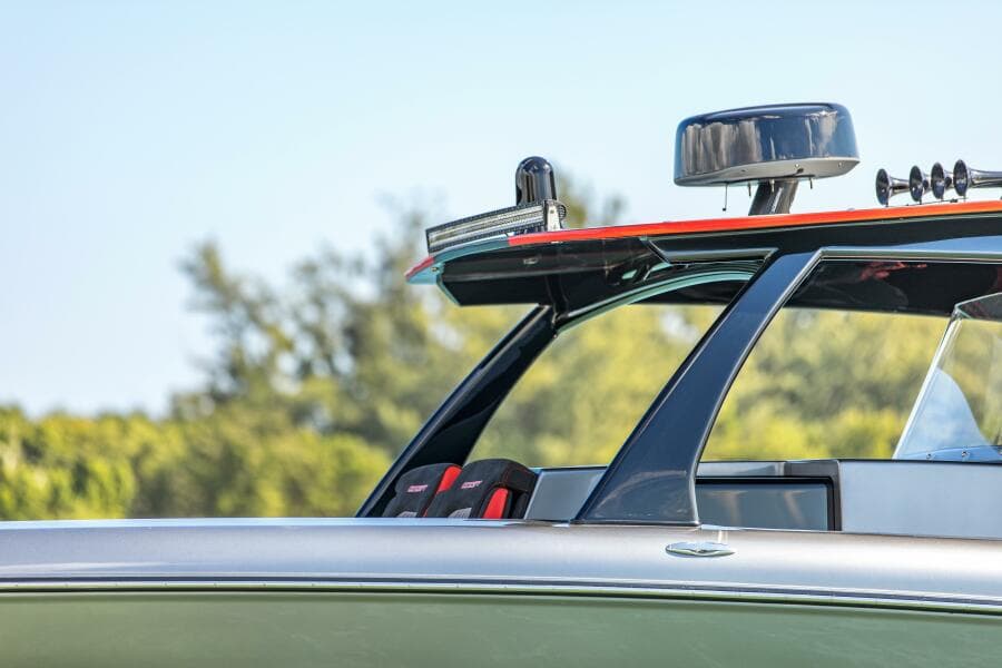 T-Top Detail with Accessories