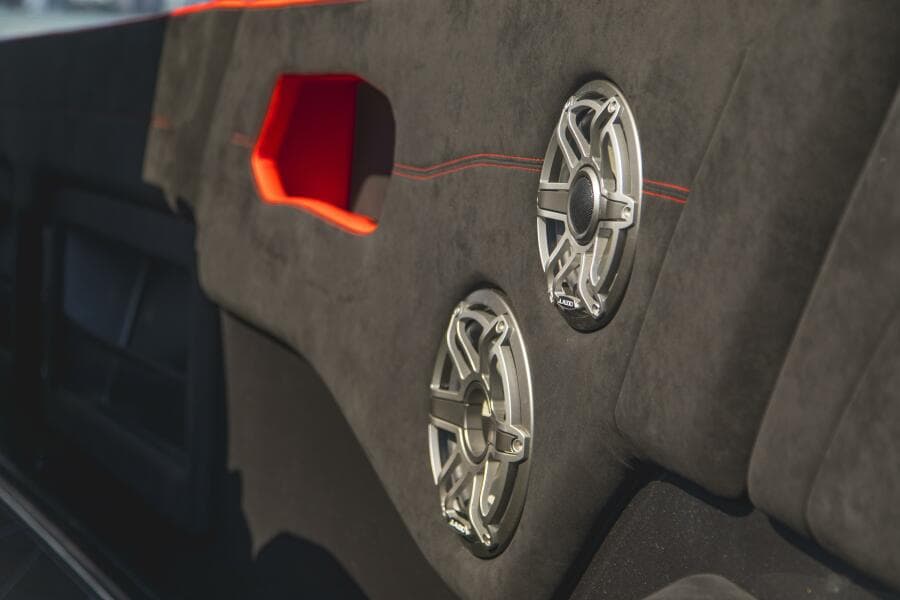 JL Audio Speaker Panel