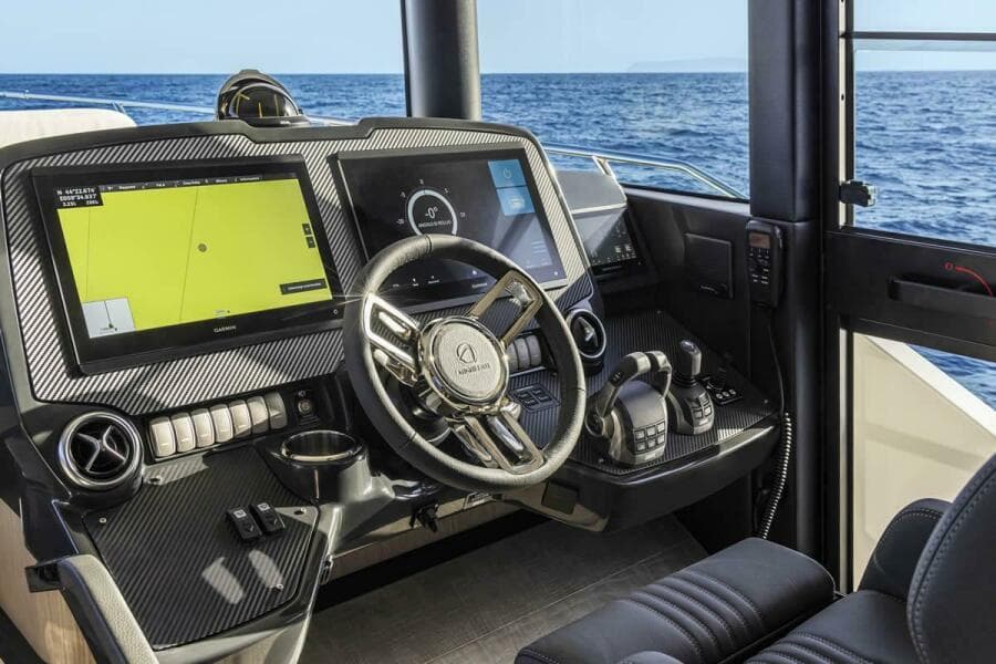 2027 Absolute 53 Navetta