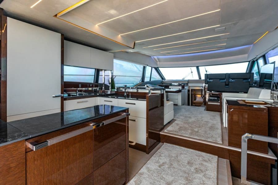 2020 Prestige 630 FB  Galley 2