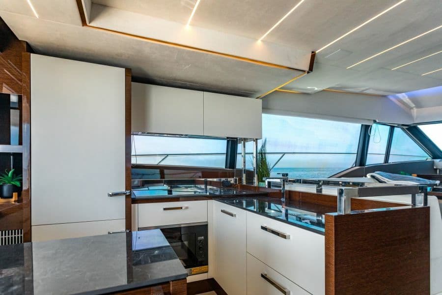 2020 Prestige 630 FB  Galley