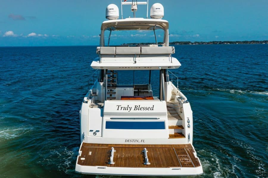 2020 Prestige 630 FB  Transom 1