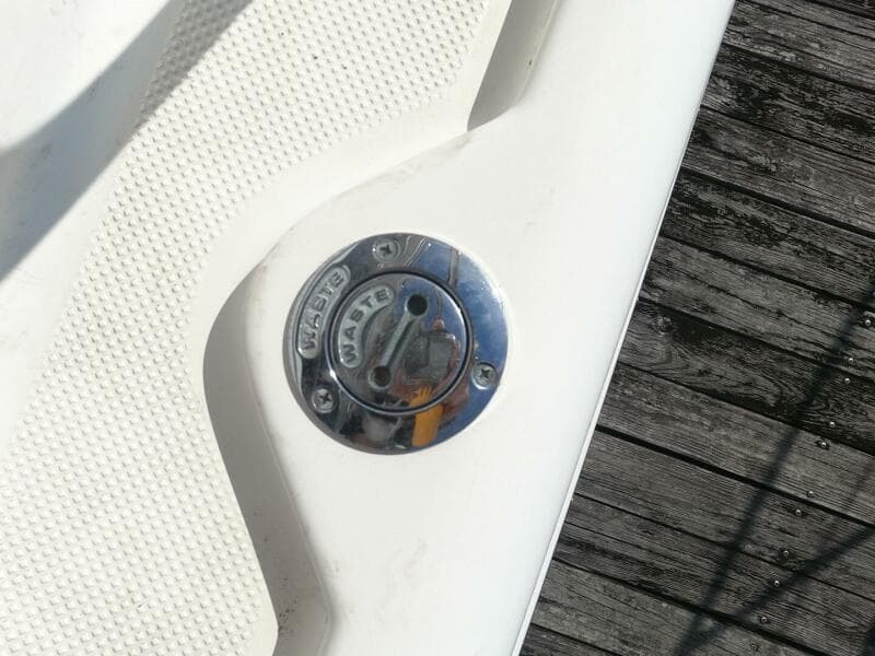 2003 Meridian 34 Convertible