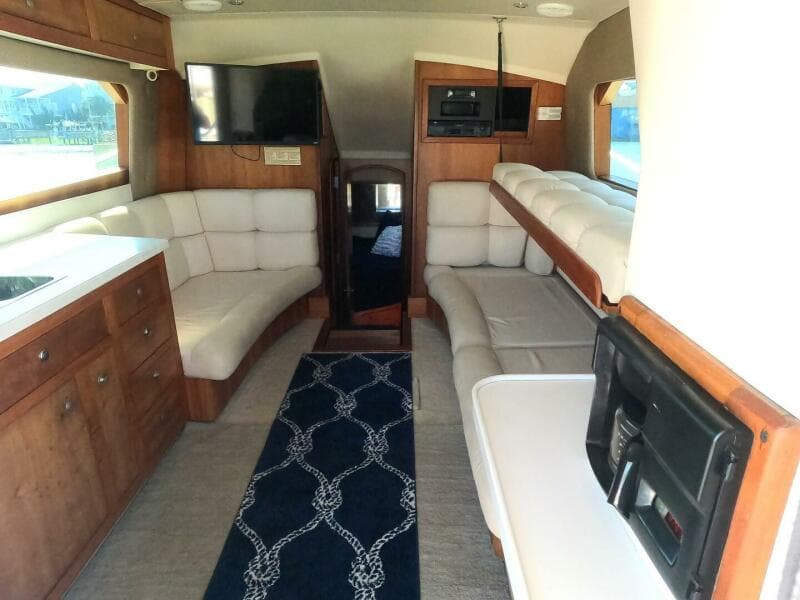 2002 Luhrs 34 Convertible