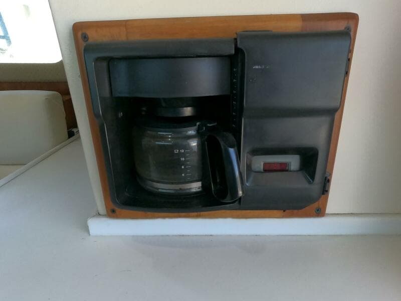 2002 Luhrs 34 Convertible