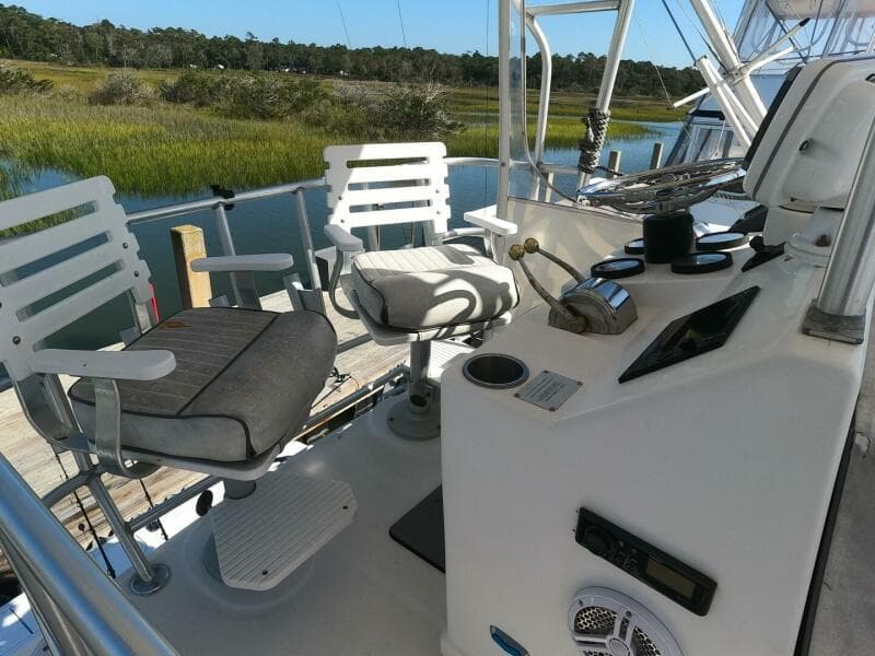 2002 Luhrs 34 Convertible