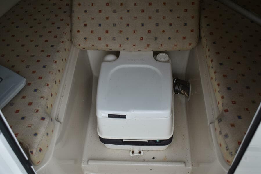 2009 Chris-Craft Corsair 25