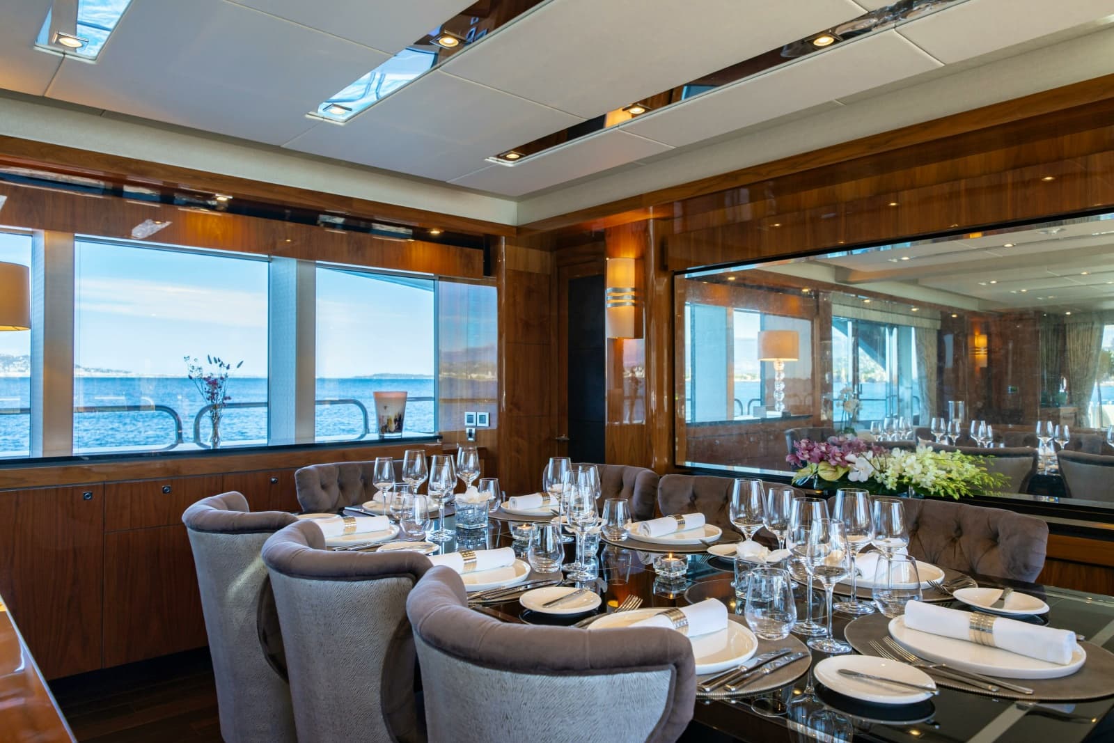 2014 Sunseeker Sunseeker 115 Sport Yacht