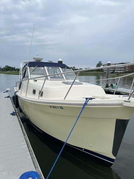 2005 Mainship Rum Runner 2
