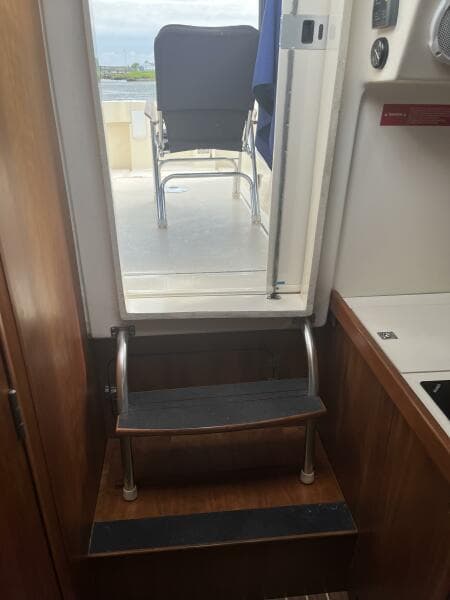 2005 Mainship Rum Runner 2