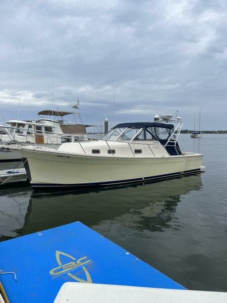 2005 Mainship Rum Runner 2