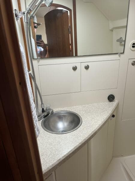 2005 Mainship Rum Runner 2