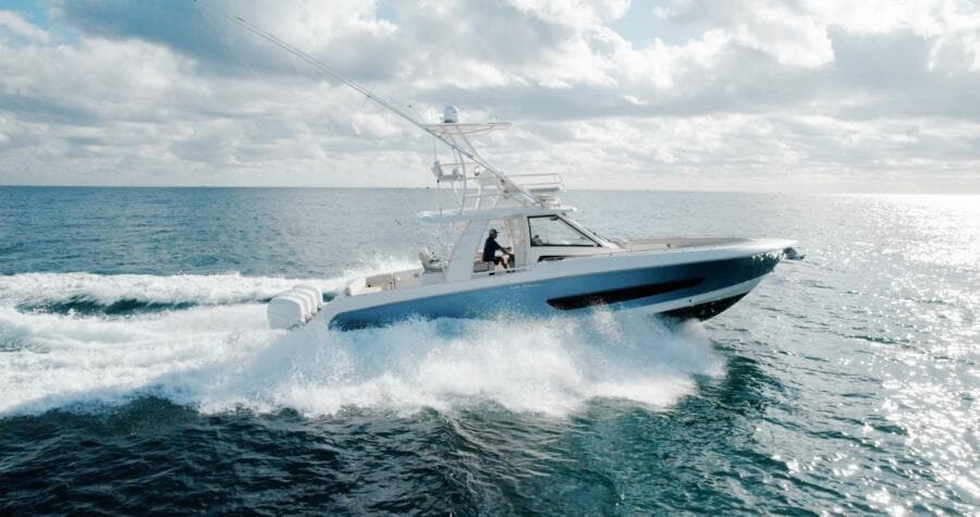 2017 Boston Whaler  - Photo 1