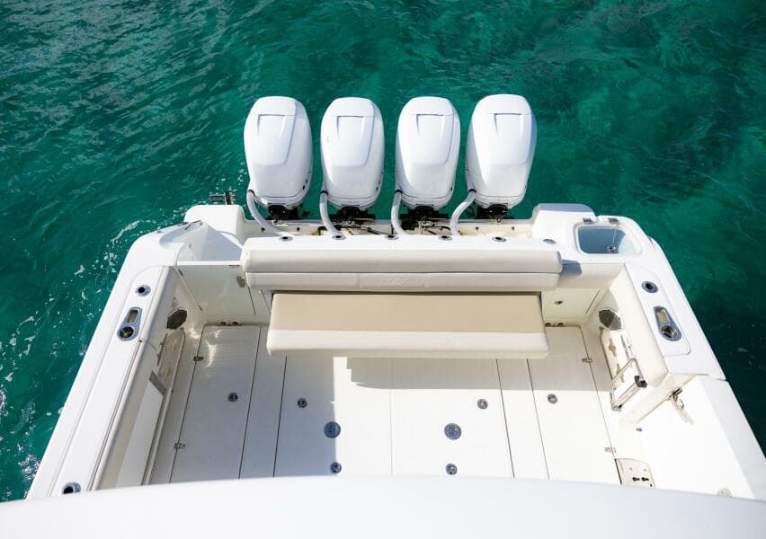 2017 Boston Whaler  - Photo 9
