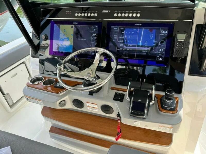 2023 Boston Whaler 360 Outrage