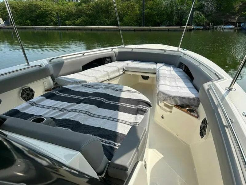 2023 Boston Whaler 360 Outrage