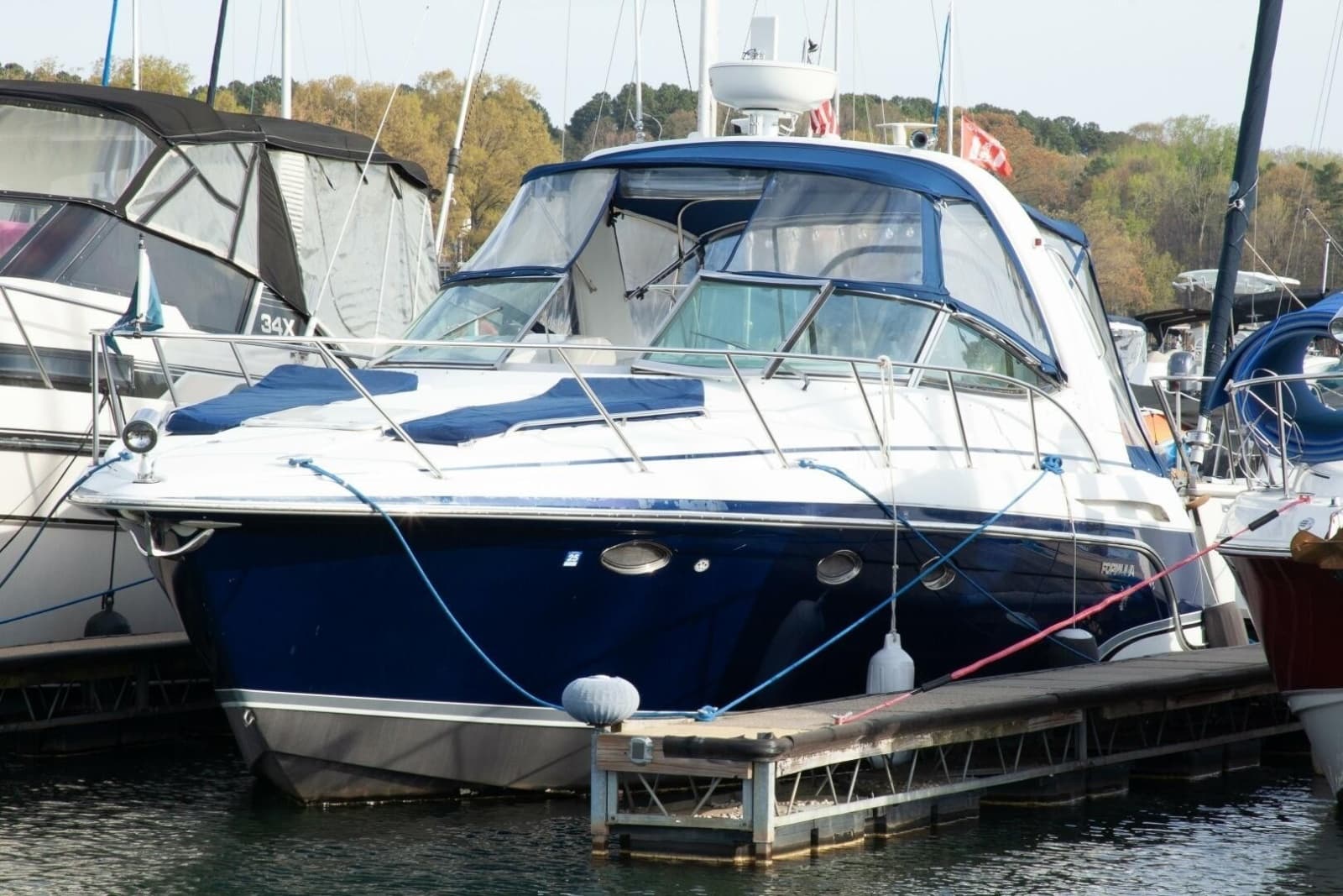 2006 Formula 31 Performance Cruiser - Photo 2