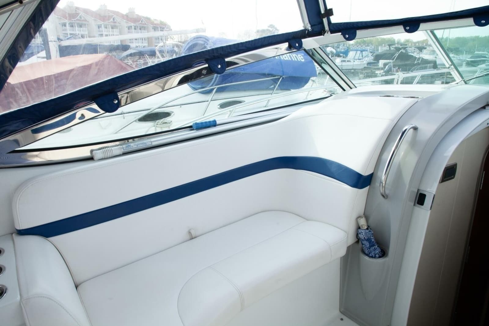 2006 Formula 31 Performance Cruiser - Photo 29