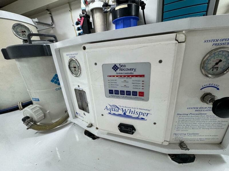 2007 Viking 52 Convertible