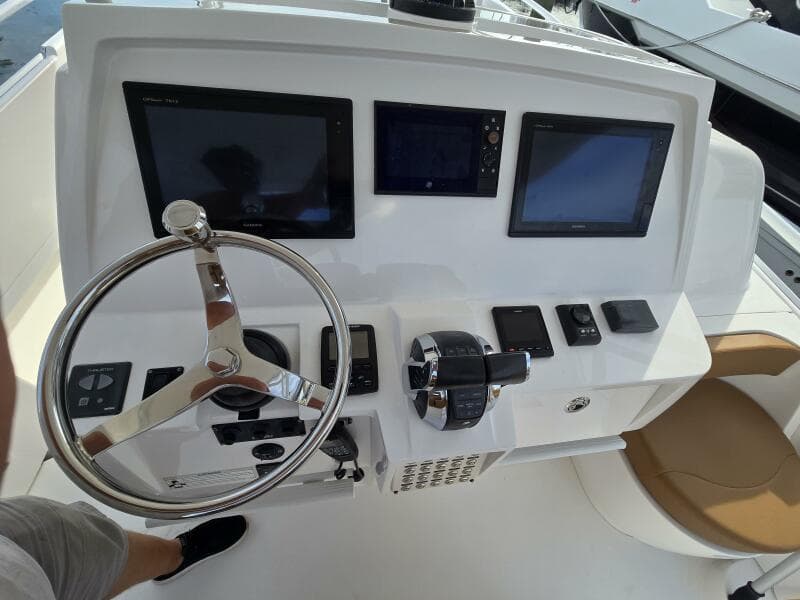 2018 Intrepid 375 Walkaround