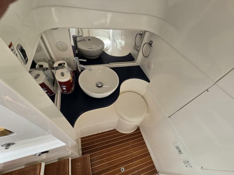 2018 Intrepid 375 Walkaround