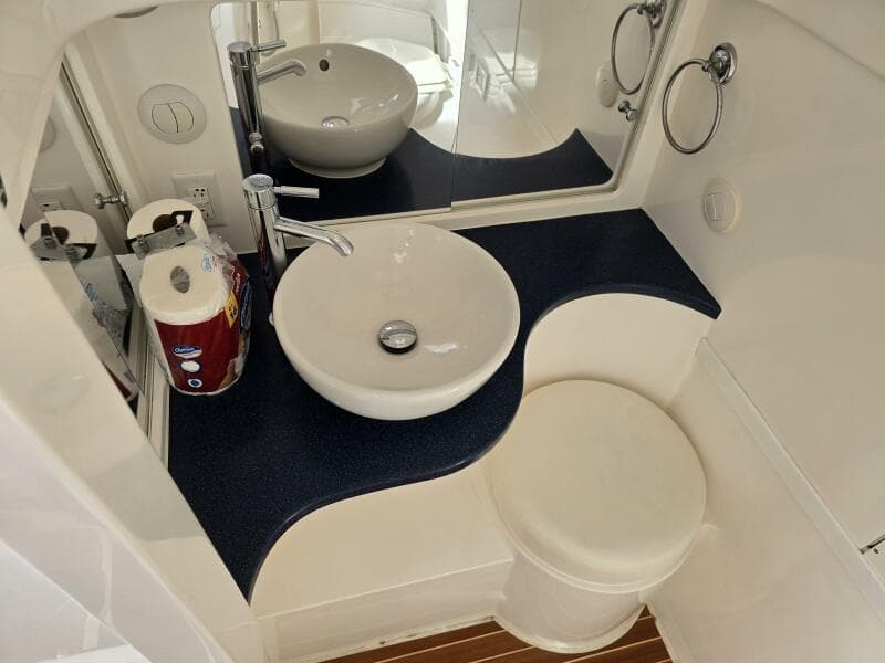 2018 Intrepid 375 Walkaround