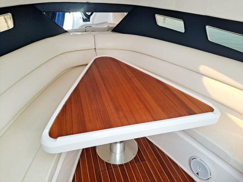 2018 Intrepid 375 Walkaround