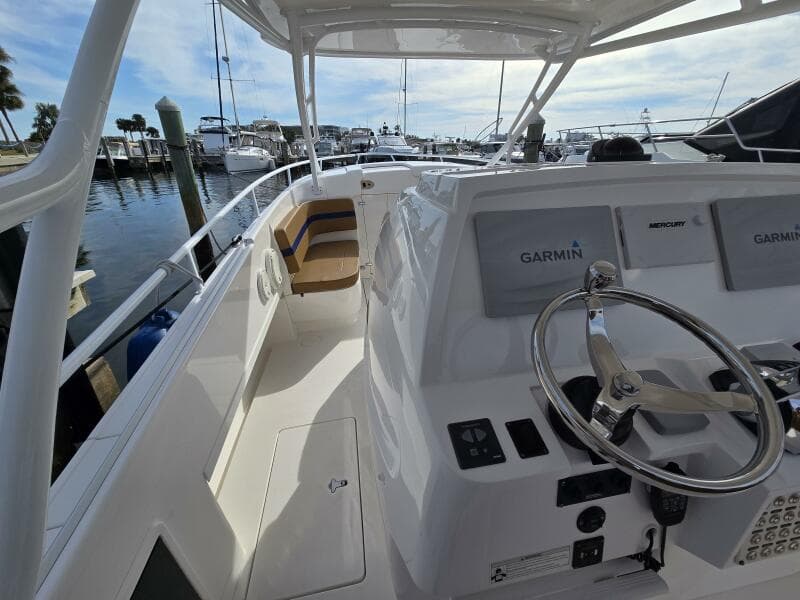 2018 Intrepid 375 Walkaround