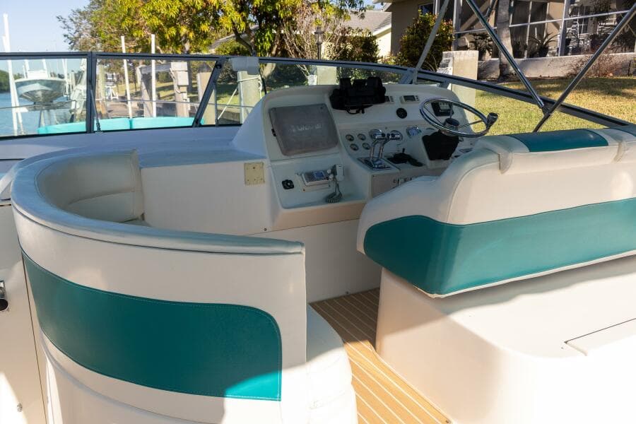 1995 Cruisers ESPRIT 3570