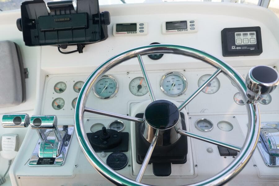 1995 Cruisers ESPRIT 3570