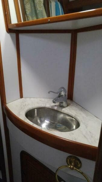 1998 Tayana 48 Center Cockpit