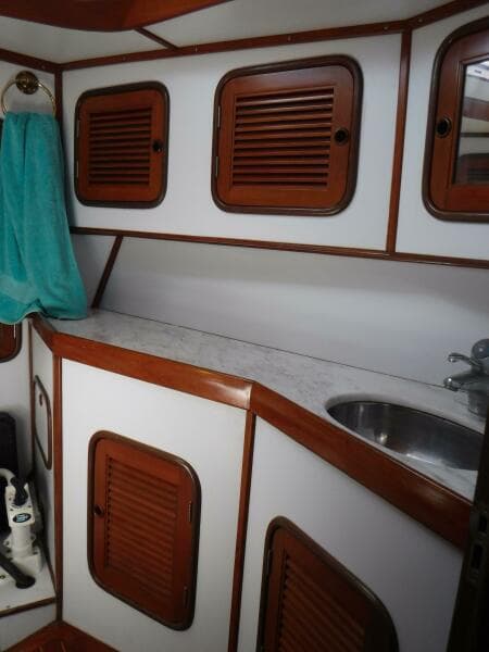 1998 Tayana 48 Center Cockpit