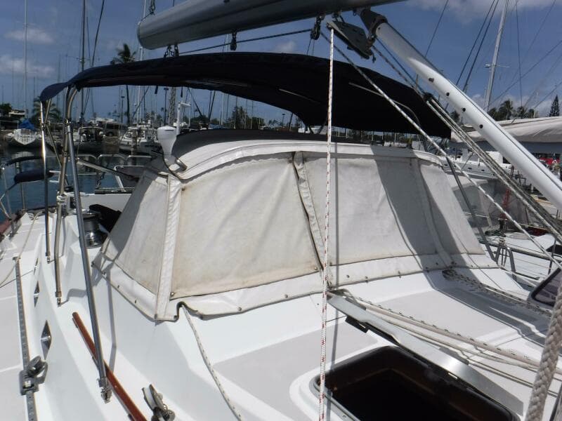 1998 Tayana 48 Center Cockpit