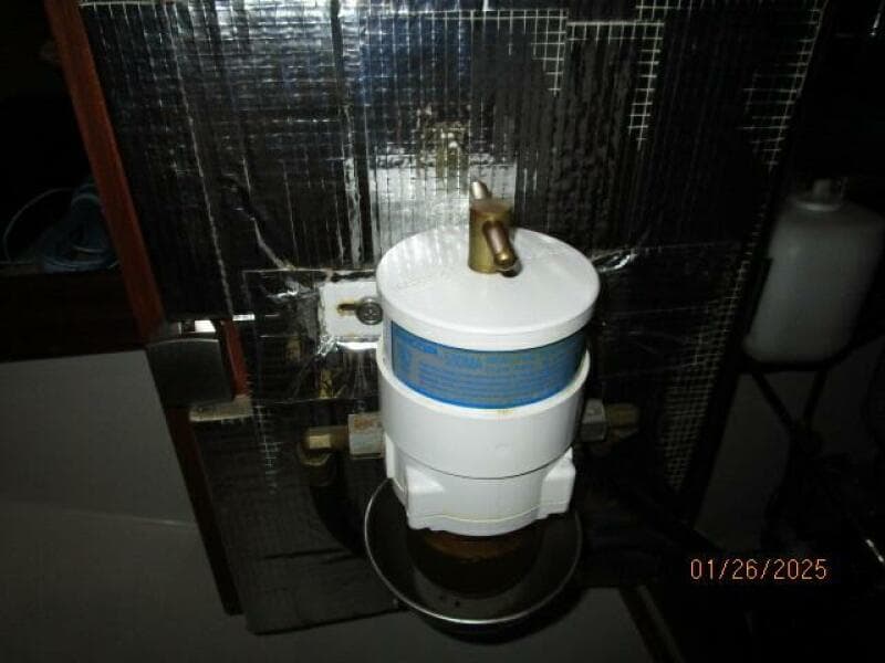 40' Blue Jacket Racor fuel filter