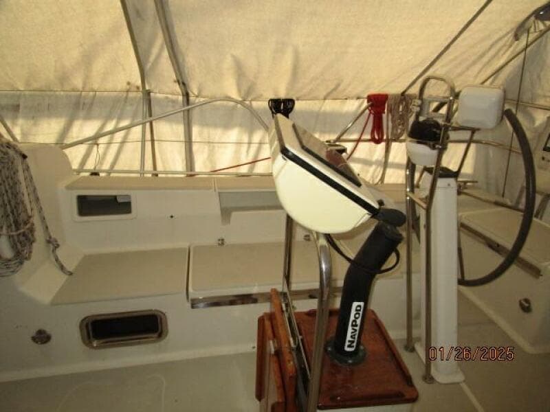 40' Blue Jacket cockpit starboard