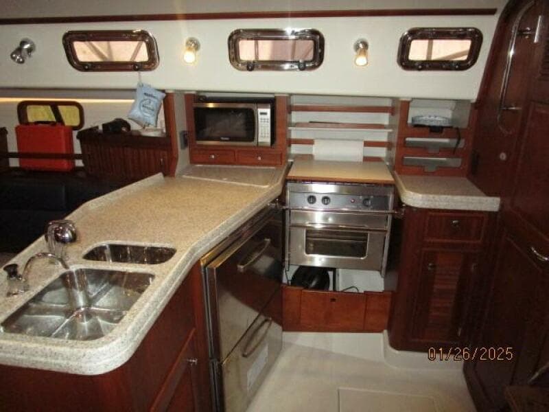 40' Blue Jacket galley2