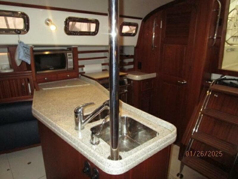 40' Blue Jacket galley1