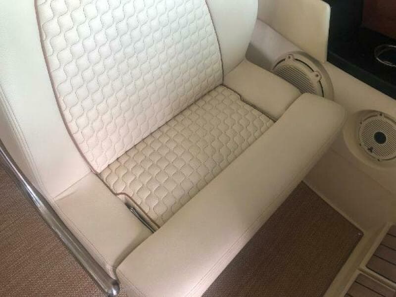 2020 Chris-Craft Launch 31 GT