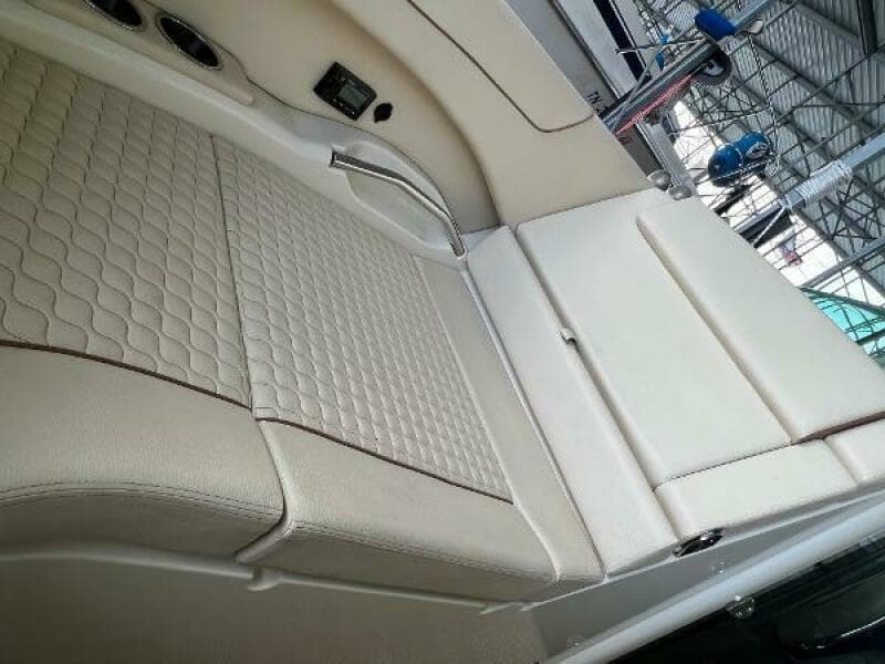 2020 Chris-Craft Launch 31 GT