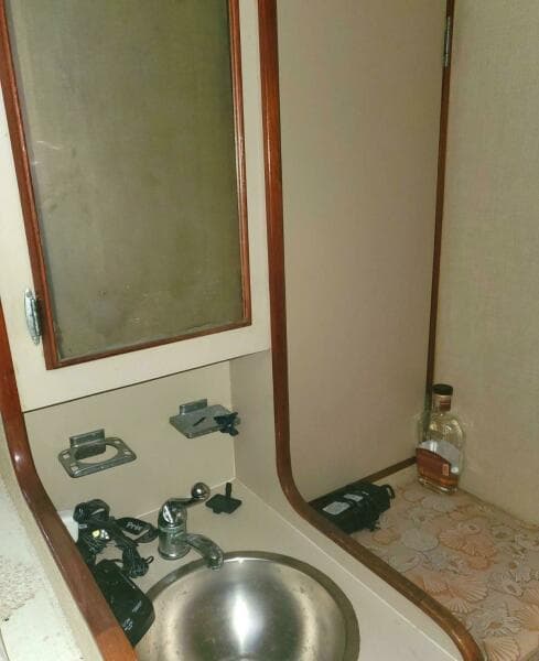 1979 Bertram 38 Convertible Sportfisher