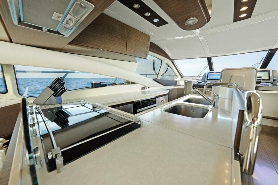 2017 Azimut 60 Flybridge
