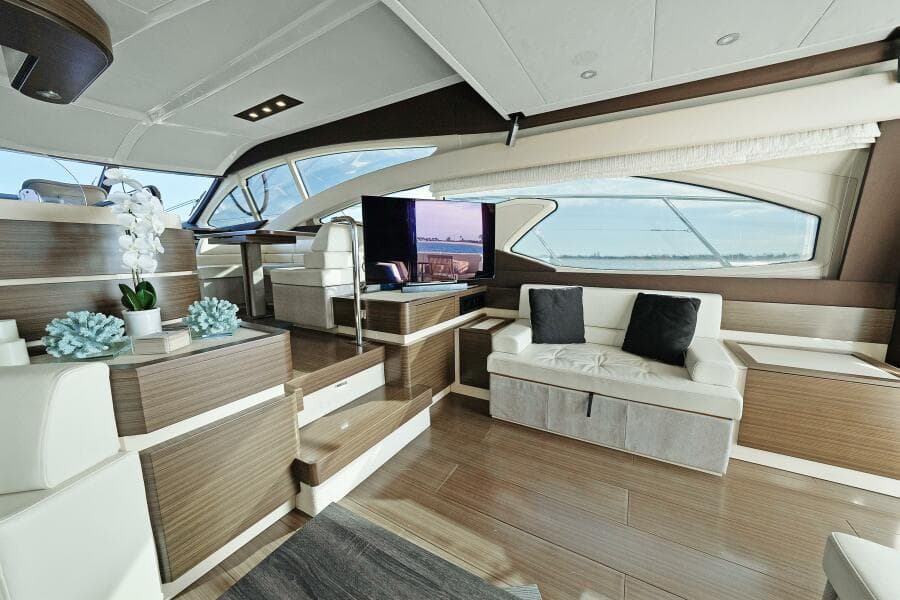 2017 Azimut 60 Flybridge